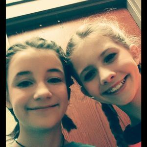 Meet your Posher, Elizabeth